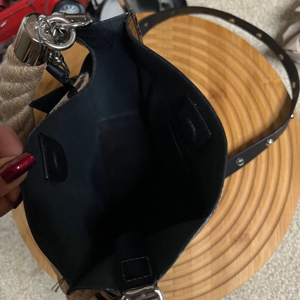 Metallic Bucket Bag with Rope Handle - Picture 12 of 16